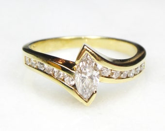 Vintage 18k Marquise Cut Natural Diamond Engagement Ring Size 6