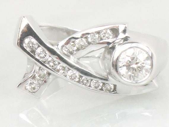 Vintage 14k White Gold Natural Diamond XO Ring Hu… - image 1