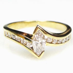 Vintage 18k Marquise Cut Natural Diamond Engagement Ring Size 6