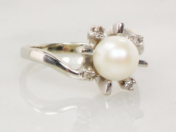 Vintage 14k White Gold Cultured Pearl and Diamond… - image 2