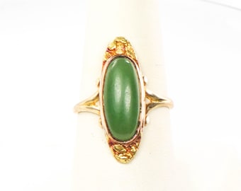 Vintage 10k Gold Nugget Ring: Green Glass Oval, Size 8.25