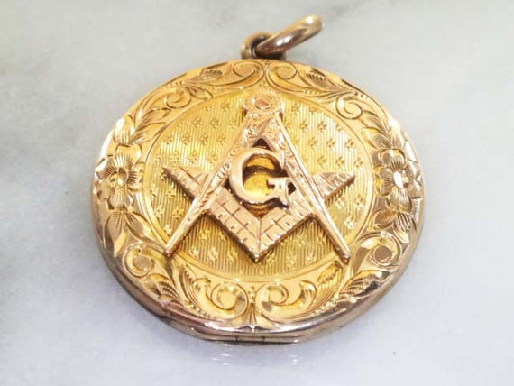 Vintage Masonic 10k Gold Locket Pendant Antique E… - image 2