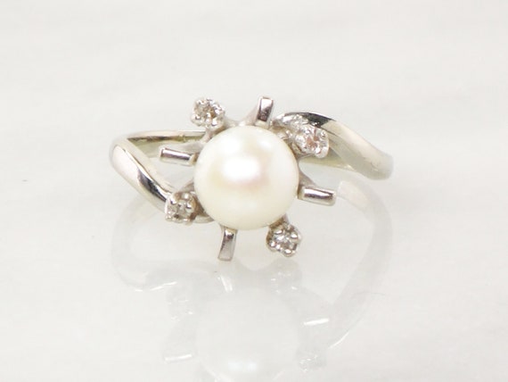 Vintage 14k White Gold Cultured Pearl and Diamond… - image 3
