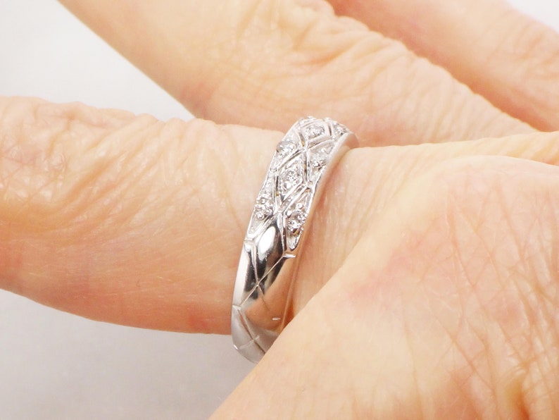 Vintage 14k White Gold Natural Diamond Wedding Band, Approx .35 CT TDW Size 6.25 image 8