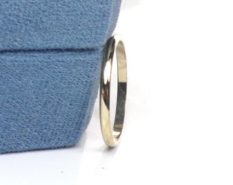 Vintage 14k Yellow Gold ArtCarved Wood Wedding Band, Thin 1.9 MM Stacking Ring, Size 9