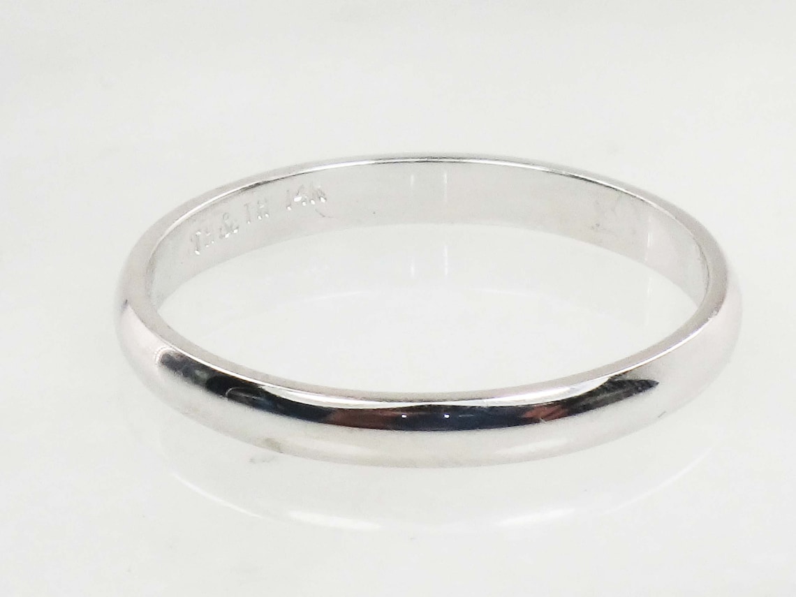 Vintage Thin White Gold Wedding Band 14k Gold Wedding Band 2 Etsy