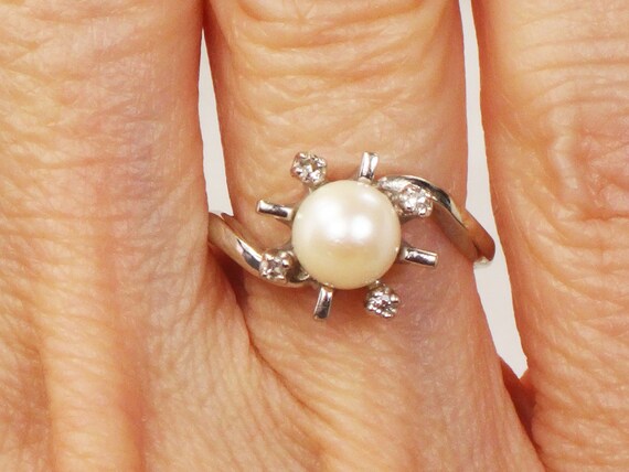 Vintage 14k White Gold Cultured Pearl and Diamond… - image 6