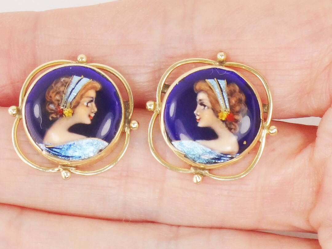 Art Portrait Stud Earring