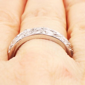 Vintage 14k White Gold Natural Diamond Wedding Band, Approx .35 CT TDW Size 6.25 image 9