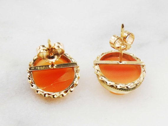 Vintage 14k Gold Shell Cameo Stud Earrings Oval M… - image 7