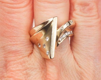 Vintage 14k Yellow Gold Diamond Ring: Modern Asymmetrical Design, Size 7.5