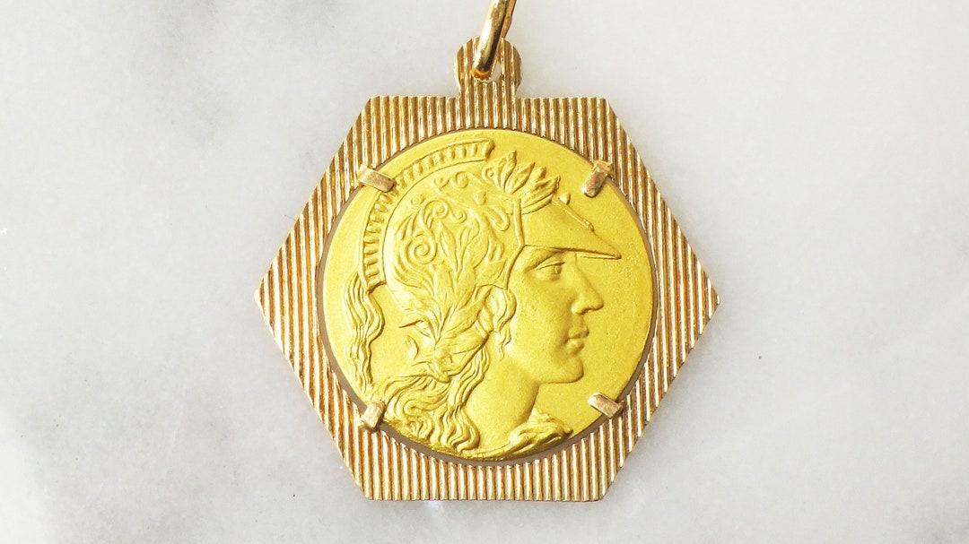 Vintage 18k Gold Minerva Pendant: Italian Roman Goddess Charm - Etsy