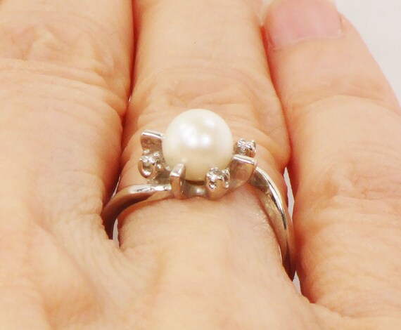 Vintage 14k White Gold Cultured Pearl and Diamond… - image 7