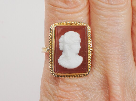 Vintage 14k Yellow Gold Hardstone Cameo Ring Carv… - image 6