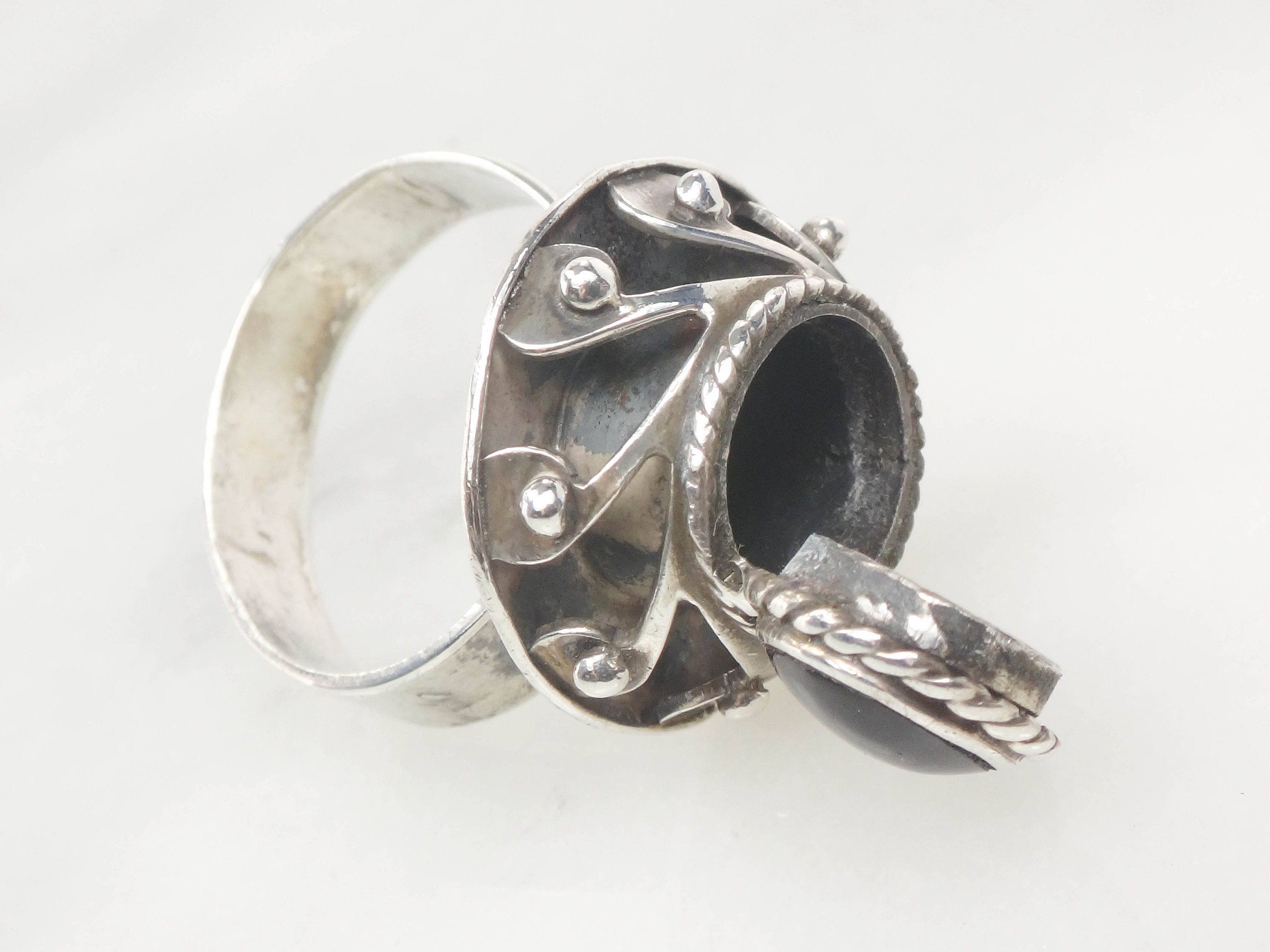 アクセサリー Mexican Jewelry old ring Vintage Sterling Silver Onyx Ring Mexico Eagle Mark Black