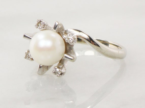 Vintage 14k White Gold Cultured Pearl and Diamond… - image 4