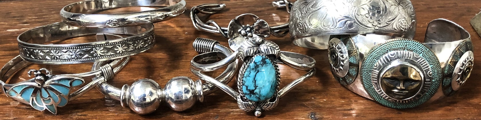 Very Important Vintage Navajo 'Teacher Of The Square' Native American Jewelry Silver Gold Ring Very Important Vintage Navajo 'Teacher Of The Square' Native American Jewelry Silver Gold Ring