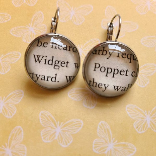 Poppet and Widget pendant earrings made with The Night Circus book pages