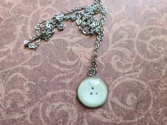 Page Stars 20mm pendant necklace made with Harry Potter book pages