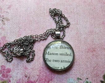 Manon Smiled pendant necklace made with Throne of Glass book pages
