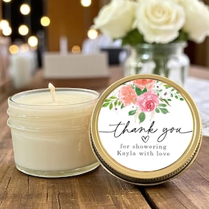 Brautduschenbevorzugungs-Kerzen, personifizierte 4 Unze. Sojakerzenbevorzugungen, personalisierte Bevorzugungen, Blumenrosa und Orange Brautpartybevorzugungen