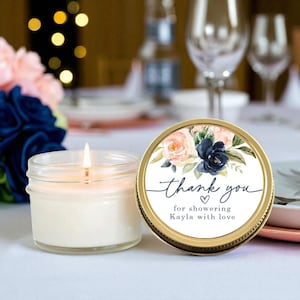 Brautduschenbevorzugungs-Kerzen, personifizierte 4 Unze. Sojakerzenbevorzugungen, personalisierte Bevorzugungen, Brautpartybevorzugungen in Marineblau und Rosa