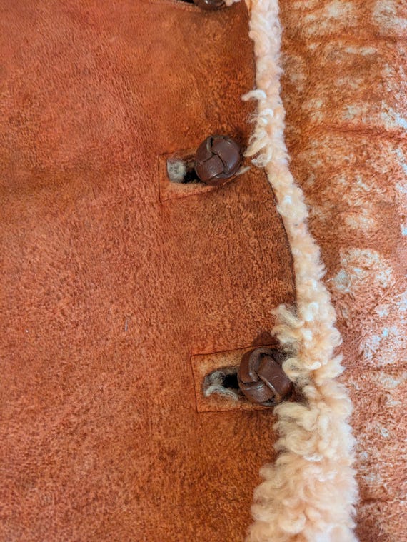 Sheepskin Jacket. L. Vintage. Monty Python Flying… - image 8