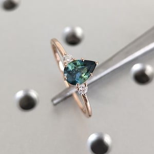 One of a Kind Montana Sapphire Ring, Pear Teal Sapphire Diamond/Moissanite Trellis Ring, Vintage Inspired Peacock Sapphire Engagement Ring