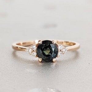 Peacock Sapphire engagement ring vintage Round cut blue green sapphire rose gold teal sapphire diamond cluster ring moissanite Anniversary