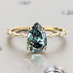 Vintage Pear cut Green Moissanite Engagement Ring Yellow Gold Wedding Ring Art deco Unique Dainty Bridal ring Anniversary promise Ring