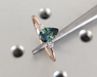 Montana Sapphire Gold Ring, Pear Cut Natural Sapphire Ring, Accent Diamonds/Moissanites, Vintage Blue Green Teal Peacock Sapphire Engagement