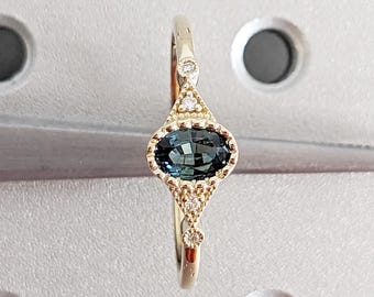 Anillo de compromiso con zafiro Montana ovalado, anillo vintage de oro macizo de 14 k con bisel, anillo de zafiro azul verdoso, anillo de zafiro verde azulado con bisel de diamantes y zafiro verde azulado.
