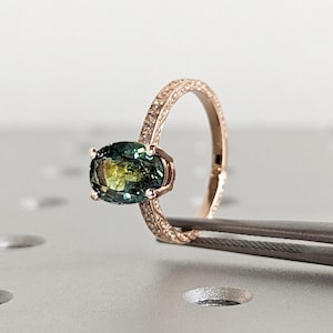 One of a Kind Montana Sapphire Ring, Blue Sapphire Diamond Cluster Ring, Vintage Inspired Blue Sapphire Engagement Ring, 18K Gold Green Teal