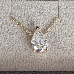 Moissanite Wedding Necklace, Bridesmaid Engagement Gift Dainty Solitaire Teardrop Pear Shape Diamond Simulant Bridal Jewelry Gift for Her