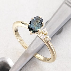 Oval Teal Sapphire Engagement Ring, 14k Yellow Gold Wedding Band, Vintage Peacock Sapphire Rings, Unique Moissanite or Diamond Cluster Ring