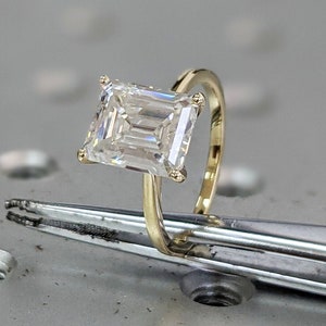 3 Carat Emerald Cut Solitaire Engagement Ring, Emerald Cut Engagement Ring, Emerald Cut Ring, 3 Ct Solid 14k Moissanite Engagement Ring