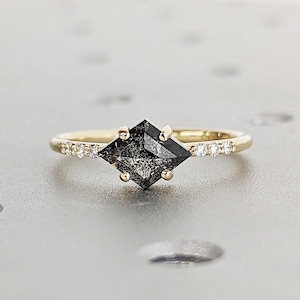 kite Cut Salt and Pepper Diamond Ring, 14k Yellow Gold, Kite shape Diamond Engagement Ring, Anniversary Gift for Her, Unique Diamond Jewelry