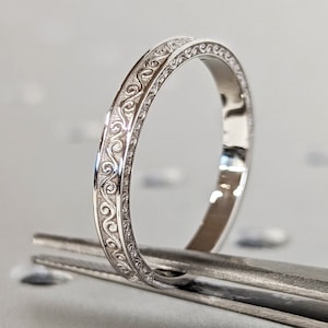 Plain gold wedding band Vintage white gold wedding band women Filigree wedding ring Floral Leaf Unique matching Stacking ring Anniversary