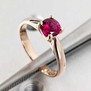 Round Cut Ruby Ring 14K Rose Gold Gemstone Engagement Ring For Women Simple Promise Ring July Birthstone Anniversary Gift For Her Solitaire