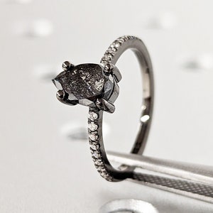 0.5ct 1920&#39;s Raw Salt and Pepper Diamond, Pear Diamond Ring, Unique Engagement Bridal Set, Black, Gray Pear, 14k Yellow, Rose, or White Gold