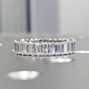 Petite Emerald Cut Diamond Simulant Eternity Band, 18k gold, Diamond Simulant band, Eternity Ring, Diamond Ring, Emerald Moissanite