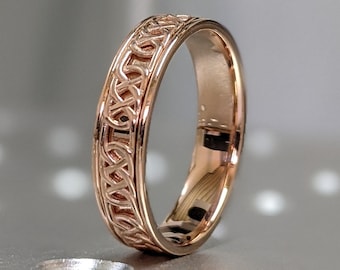 Celtic wedding band, Celtic pattern wedding ring, Celtic knot ring, Unique wedding ring, Small wedding band, Celtic band,14k solid gold band