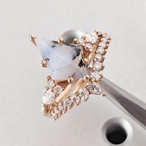 Green Moss Agate Engagement Ring Set, Kite Cut Moss Agate Ring with Moissanite, 14K Rose Gold Ring Nature Inspired Promise Ring Set For Her