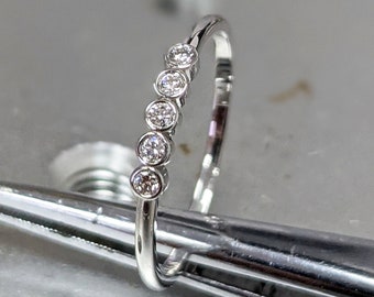 Bezel Set Diamond Band in 14k Gold / Bezel Set Diamond Ring / Simple Thin Gold Band White Diamond Ring / Diamond Bezel Set Wedding Band