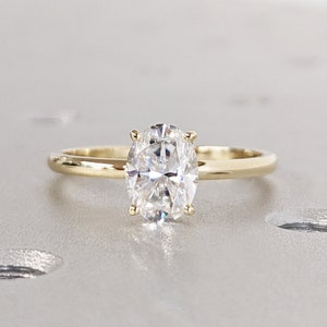 Oval Cut Moissanite Engagement Ring, 4 Prong Solitaire Oval Engagement Ring, Oval Cut Ring, Solid Gold Ring, Oval Moissanite Minimalist Ring