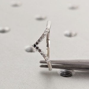 Ombré Salt and Pepper Diamond Chevron Matching Wedding Band | Half Eternity Platinum Bridal Ring | Gradient White Gray Black Dainty Ring