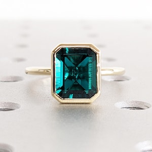 Unique May Birthstone Ring - 14K Gold Emerald Cut Lab Emerald Engagement Ring - Bezel Set Emerald Anniversary Ring - Vintage Solitaire Ring