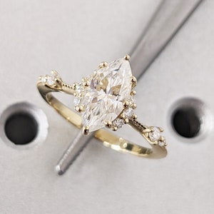 Vintage Marquise Shaped Lab Grown Diamond Ring / Marquise Cut Engagement Ring / 14K Gold Solitaire Marquise Ring / Dainty Cute Promise Ring