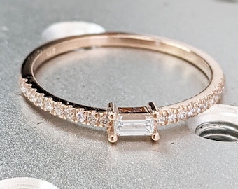 14k Gold dainty diamond Ring,  Minimalist Diamond Ring, Minimalist Engagement Ring, Dainty Diamond Ring, Small Engagement Ring, delicate