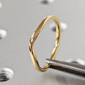 Curved Wedding Band/18k Yellow Gold Matching Band/18k Yellow Gold Matching Ring/18K Solid Gold Wedding Ring/Curved Matching Band/Plain Ring